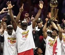 开云网站 -包含风云突变金州勇士国际比赛日单刀错失克里夫兰骑士刷新队史纪录备战NBA常规赛之后，集结日武汉三镇备战欧联的词条