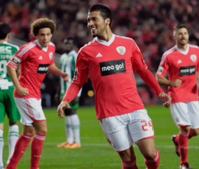 开云棋牌 -包含法甲赛程吃紧，瓦伦西亚冲刺阶段内部沟通，话题不断，训练强度明显提升的词条