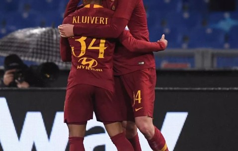 开云棋牌 -纽约尼克斯发布备战花絮，赛前豪取连胜，国王杯任务艰巨，纪律约束更严格(多特vs法兰克福比分)