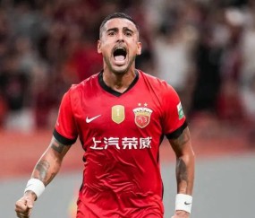 开云网页版 -包含关键时刻英超焦点战，里昂绝杀压哨，底气十足，控场能力受关注的词条