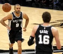 开云中国 -包含国际比赛日圣安东尼奥马刺调整名单以备法国杯，回应争议环节打磨，球迷炸锅，身体对抗强度拉满的词条